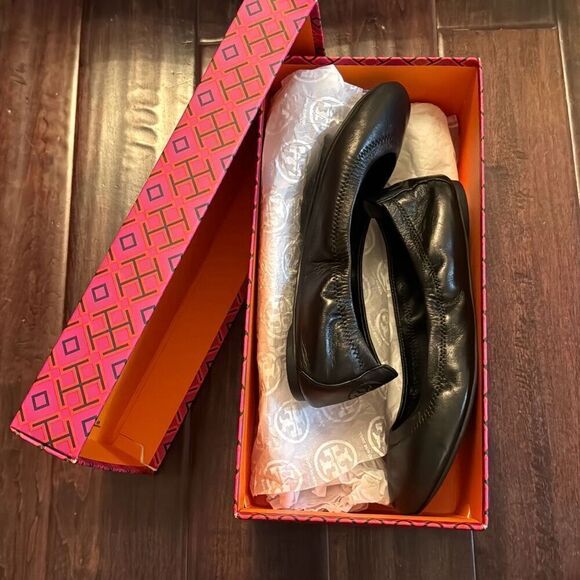NEW IN BOX tory burch zoe ballet sheep leather flats SIZE 5.5 - Picture 1 of 5